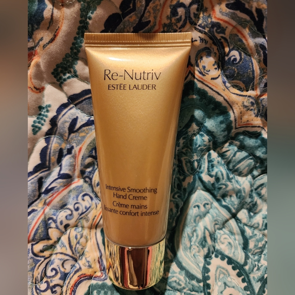 Estee Lauder Re-Nutriv cosmetic bag With Samples - Picture 5 of 8